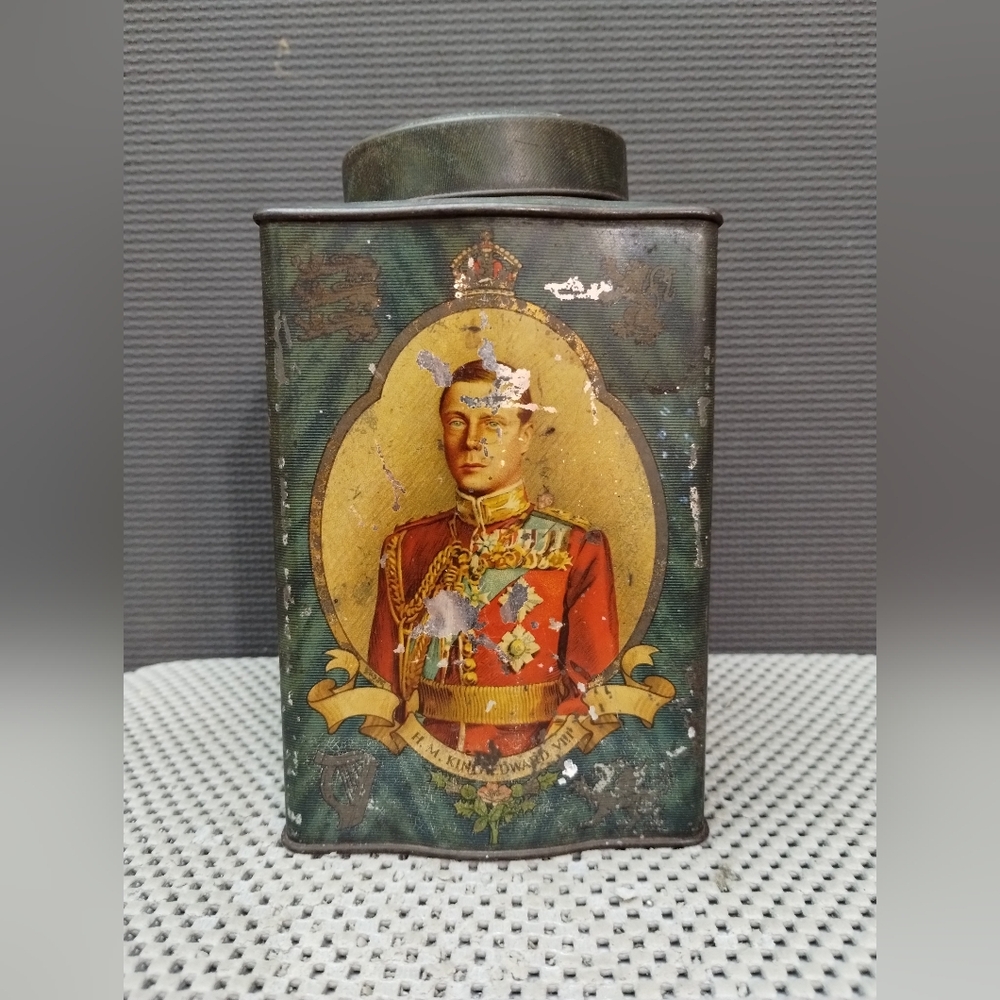 Vintage 1930s King Edward VIII Toffee Tin / Tea Tin